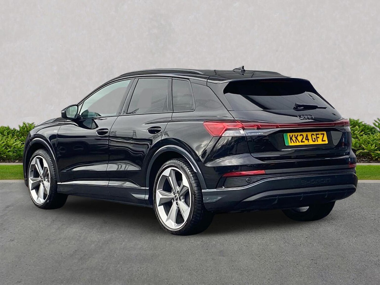 Used Audi Q4 e-tron 2024 for sale - 78194162: Photo 2