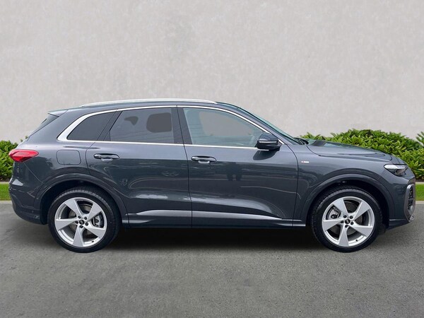 Used Audi Q5 2025 for sale - 75690633: Photo 3