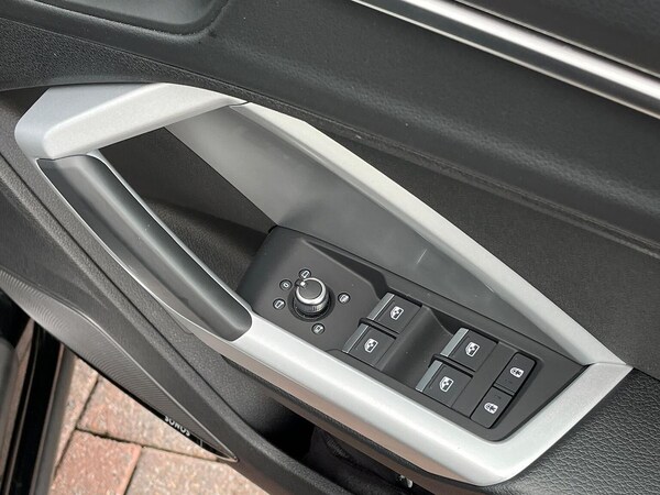 Used Audi Q3 2023 for sale - 76324545: Photo 21