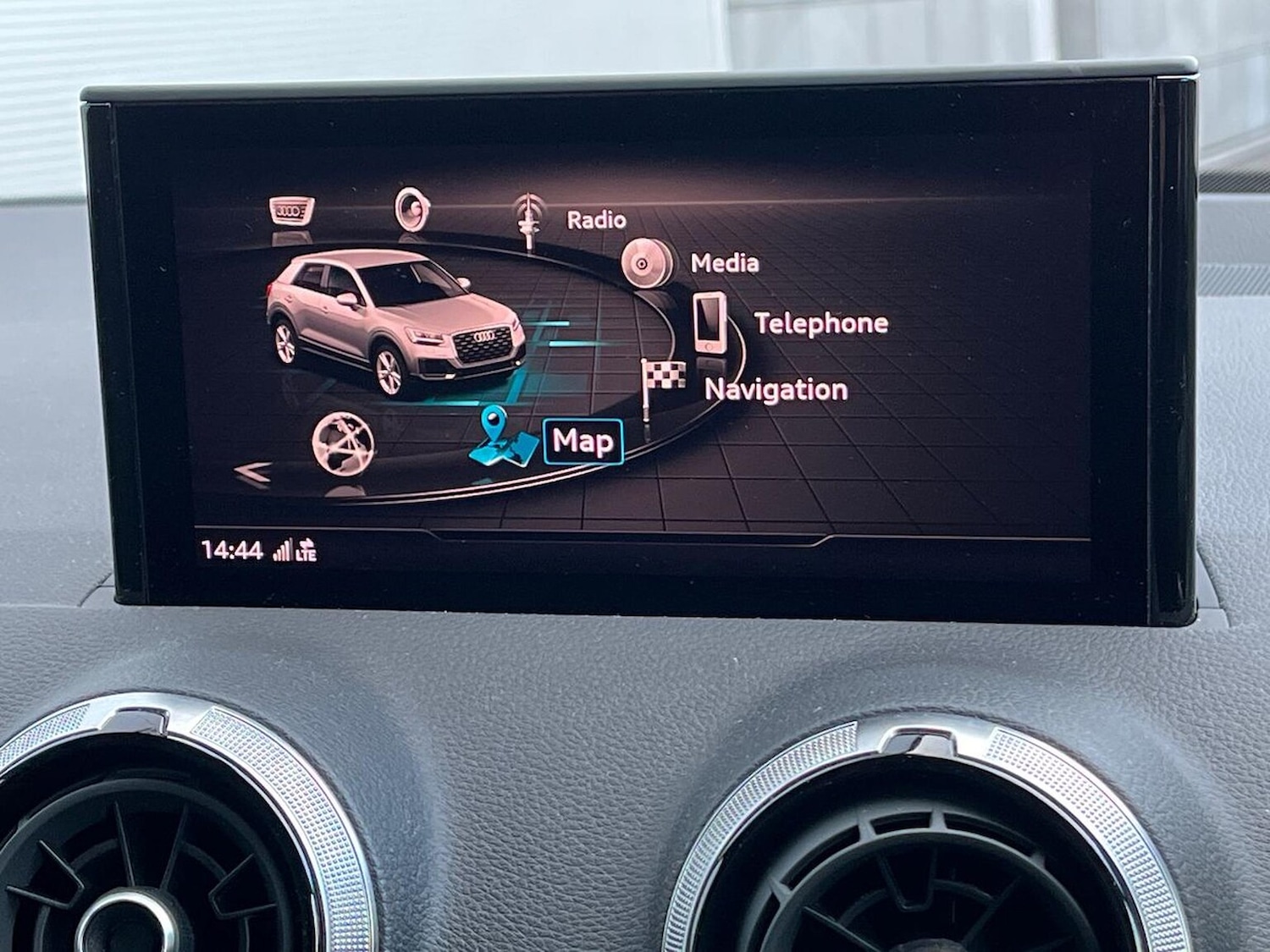 Used Audi Q2 2022 for sale - 76517947: Photo 11