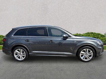 Used Audi Q7 2023 for sale - 79185331: Photo