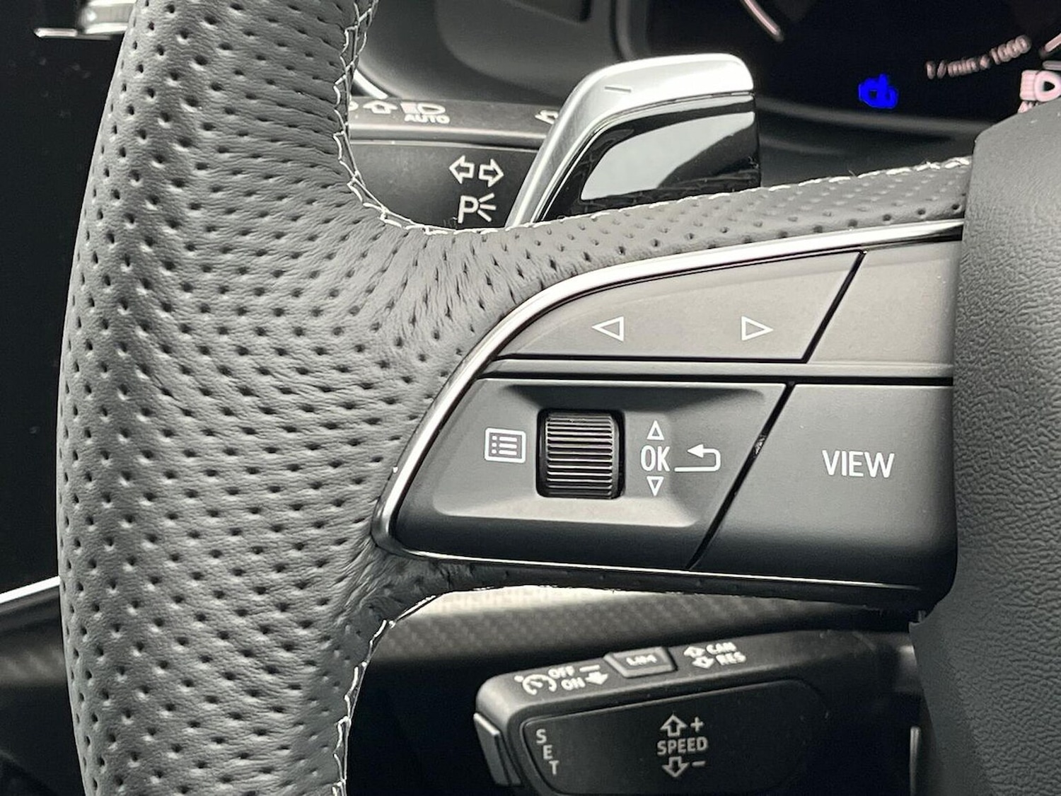 Used Audi RS Q8 2025 for sale - 77980051: Photo 27