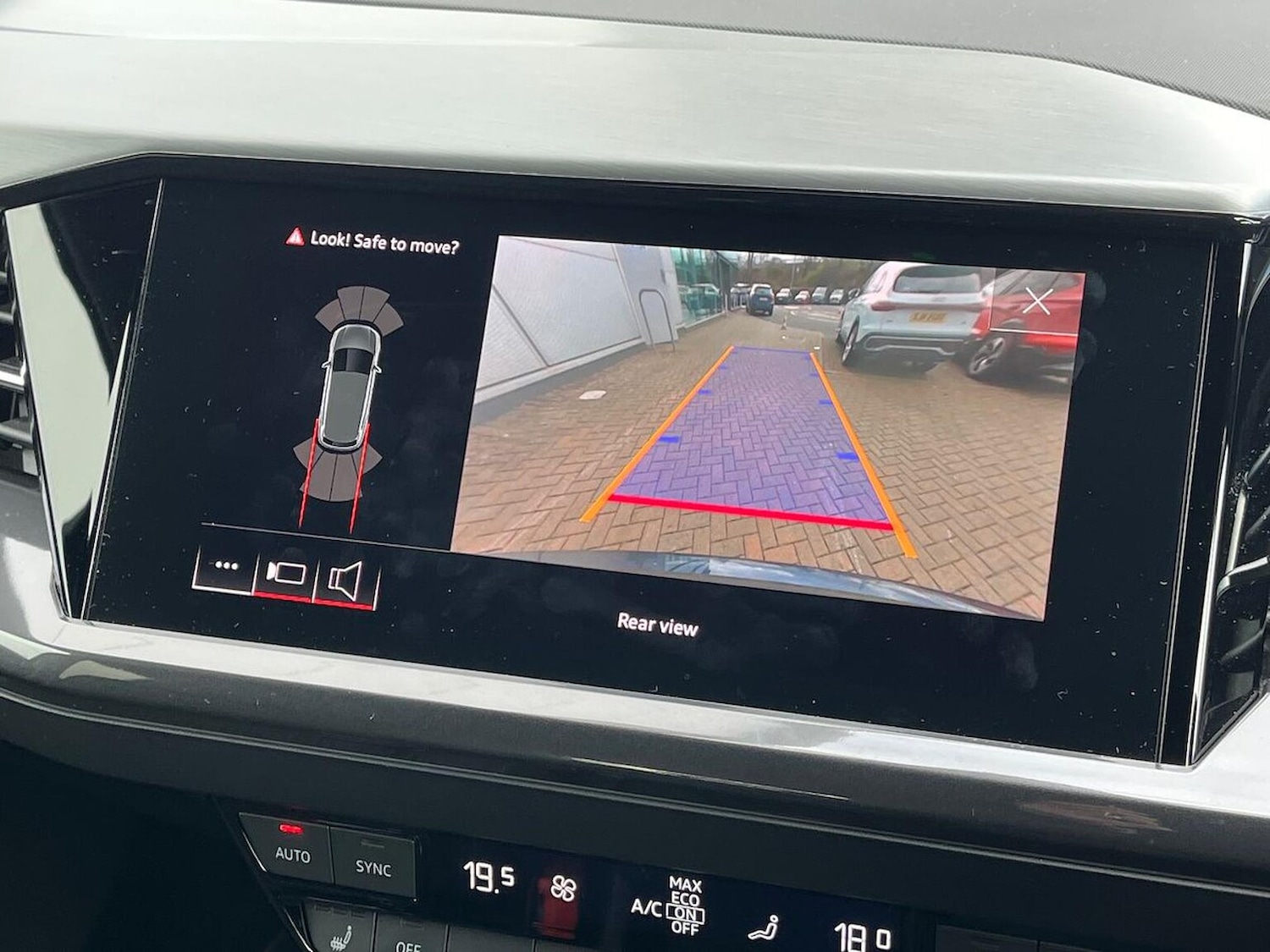 Used Audi Q4 e-tron 2021 for sale - 78193946: Photo 25