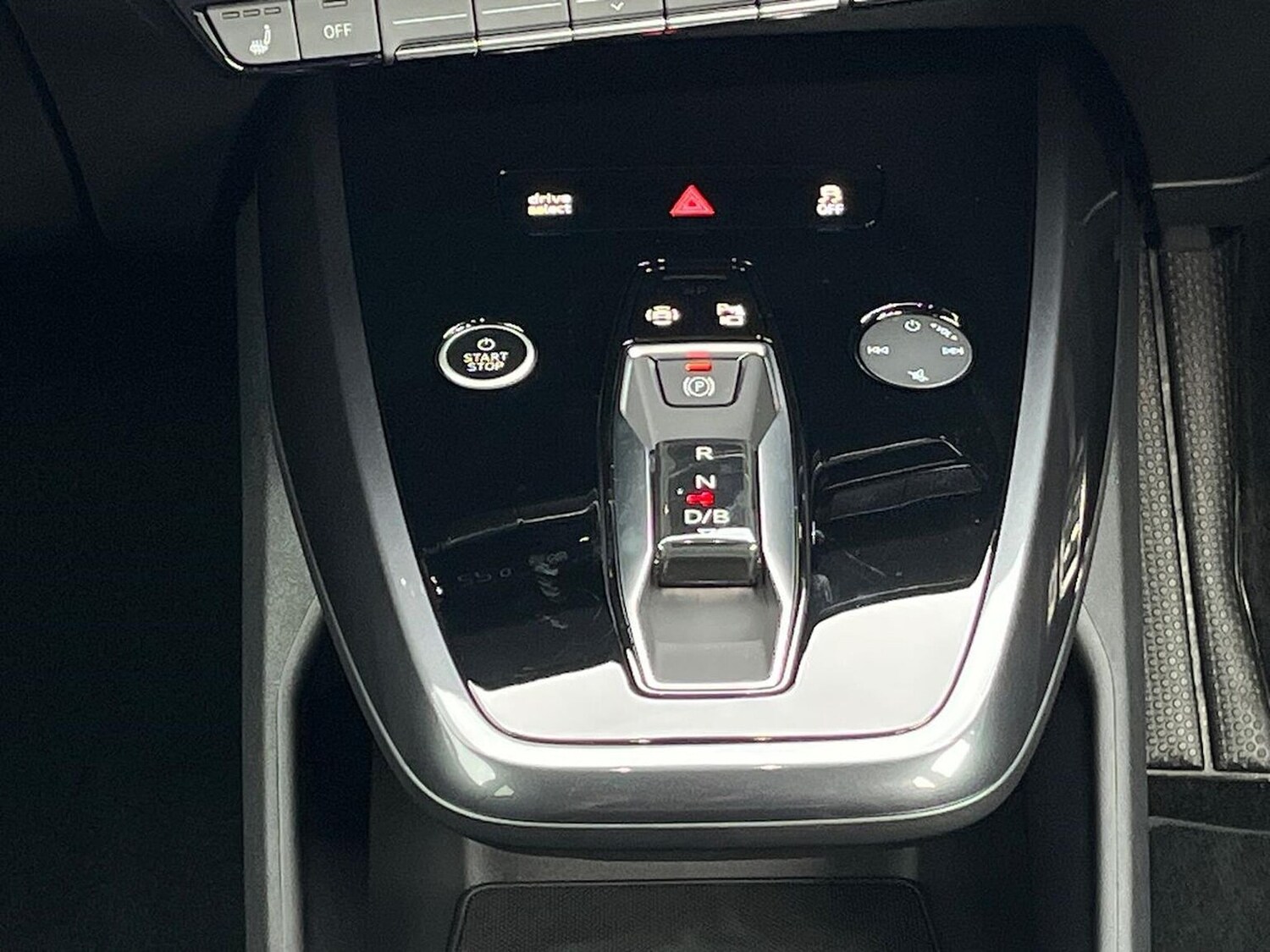 Used Audi Q4 e-tron 2025 for sale - 76541793: Photo 22