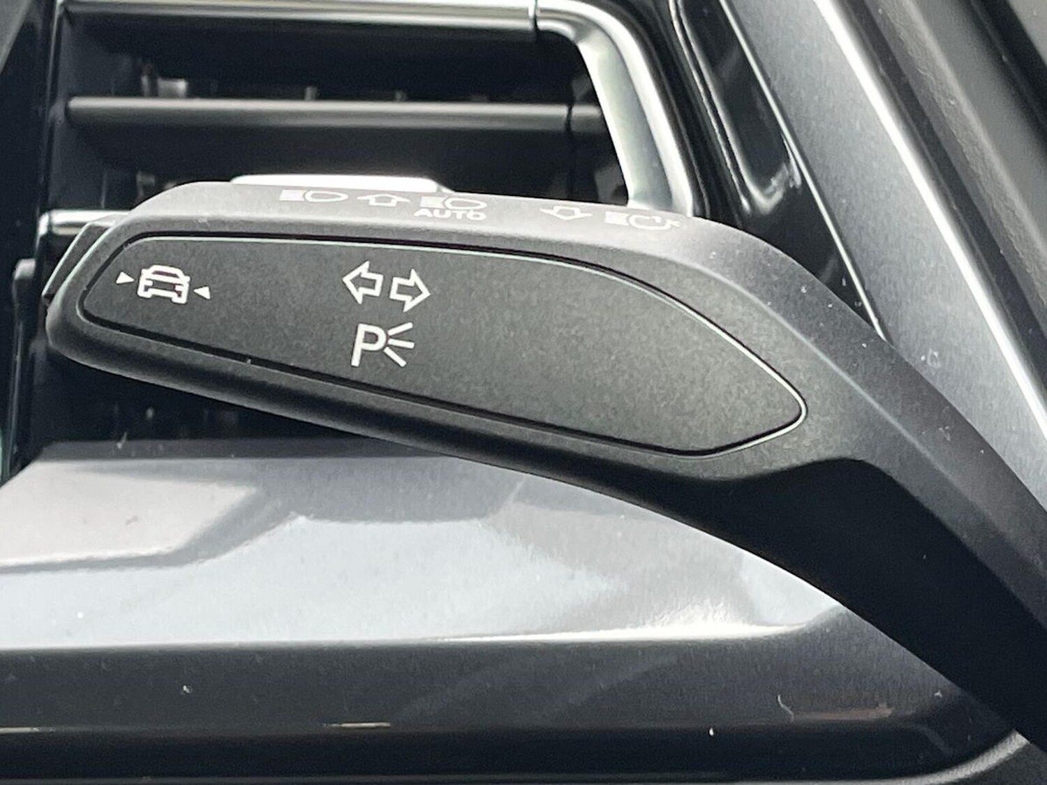 Used Audi Q4 e-tron 2025 for sale - 76541793: Photo 28