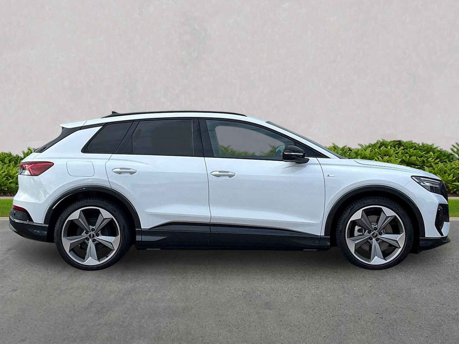 Used Audi Q4 e-tron 2025 for sale - 76541793: Photo 3