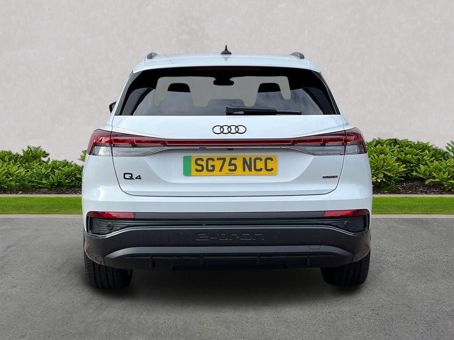 Used Audi Q4 e-tron 2025 for sale - 76541793: Photo 4