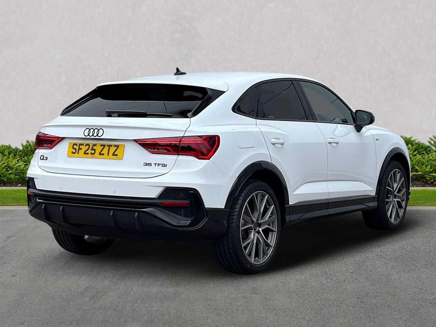 Used Audi Q3 2025 for sale - 76026150: Photo 18