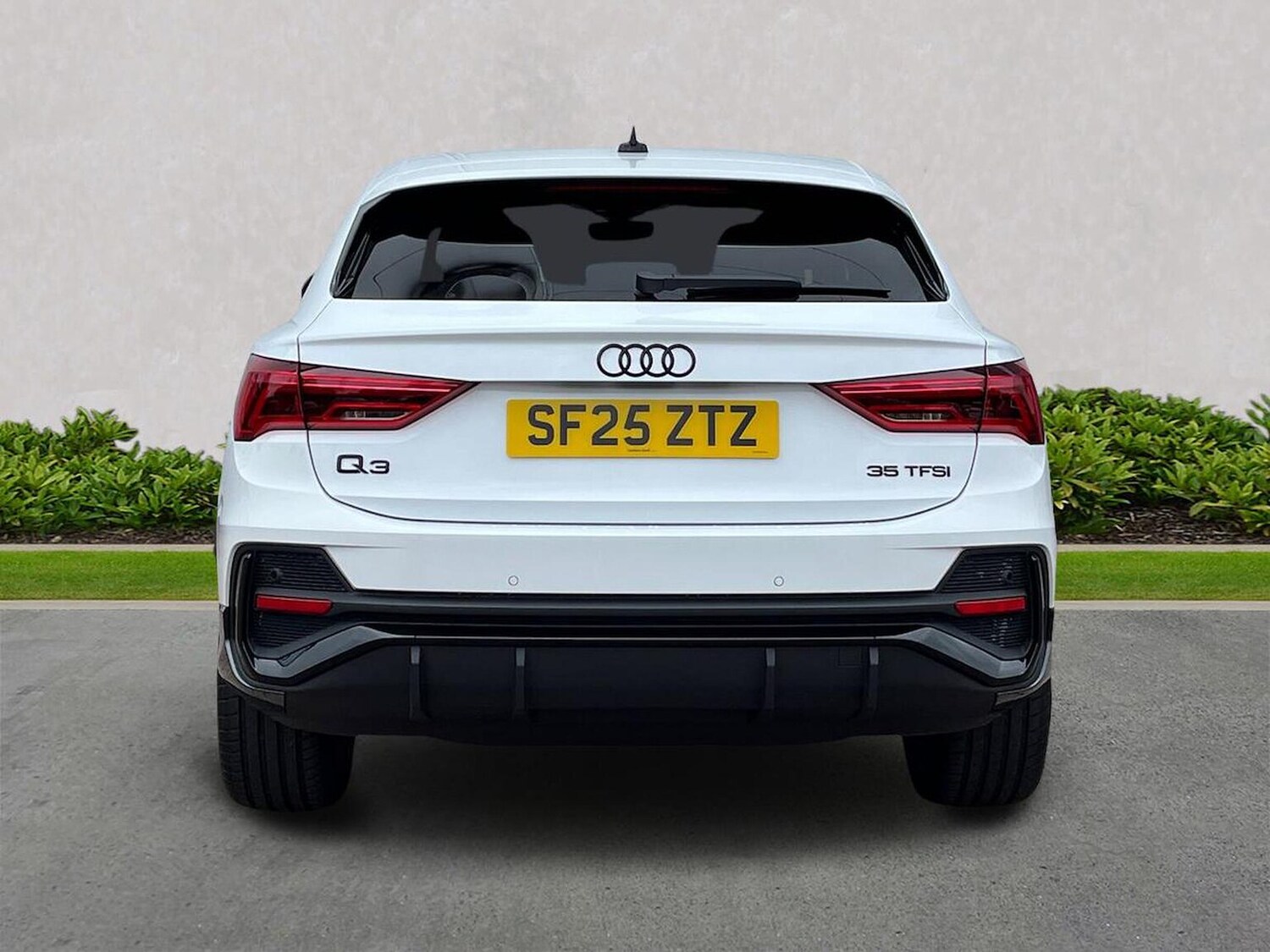 Used Audi Q3 2025 for sale - 76026150: Photo 4