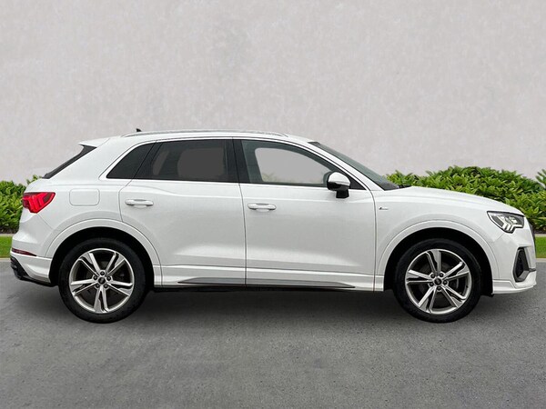 Used Audi Q3 2022 for sale - 76340608: Photo 3