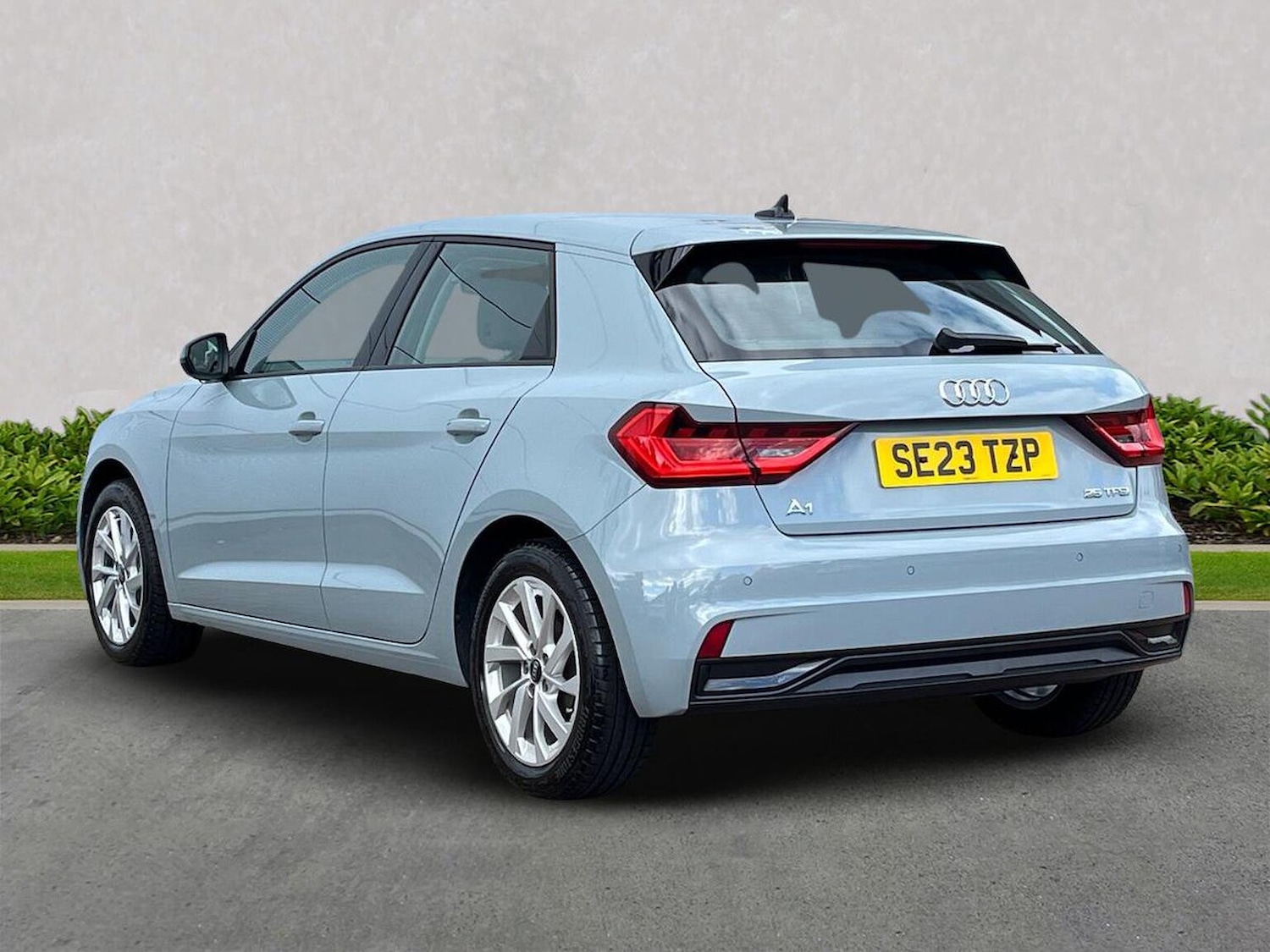 Used Audi A1 2023 for sale - 76040690: Photo 2
