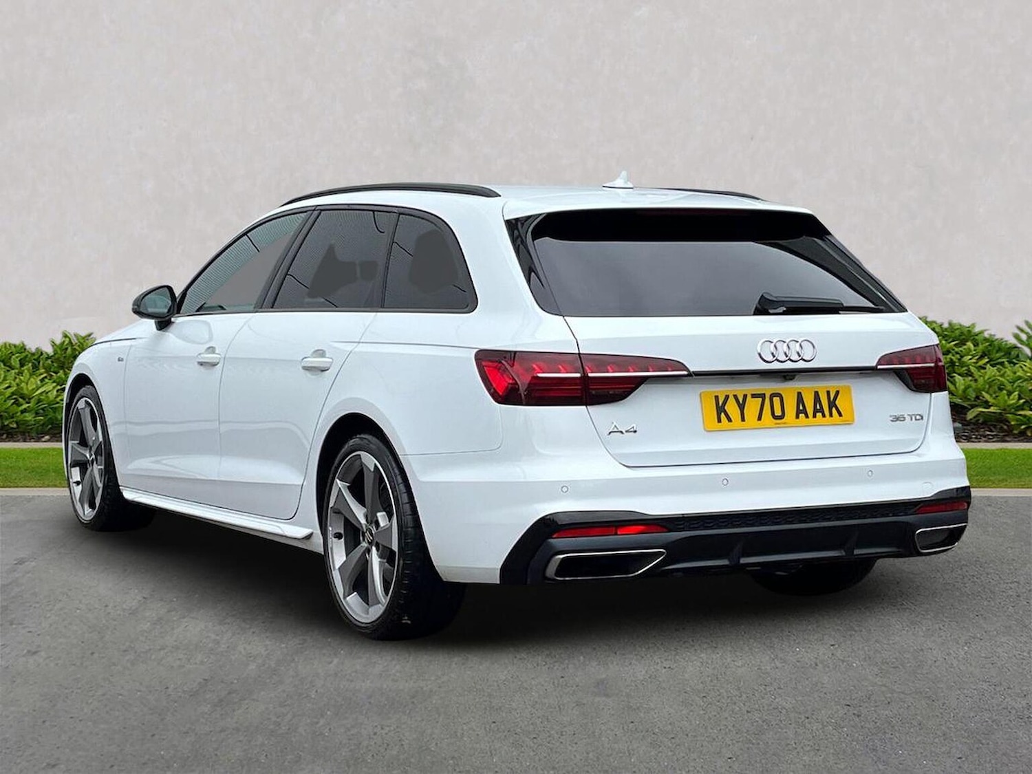 Used Audi A4 2020 for sale - 76391702: Photo 2