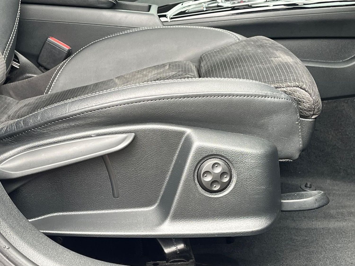 Used Audi A4 2020 for sale - 76391702: Photo 30