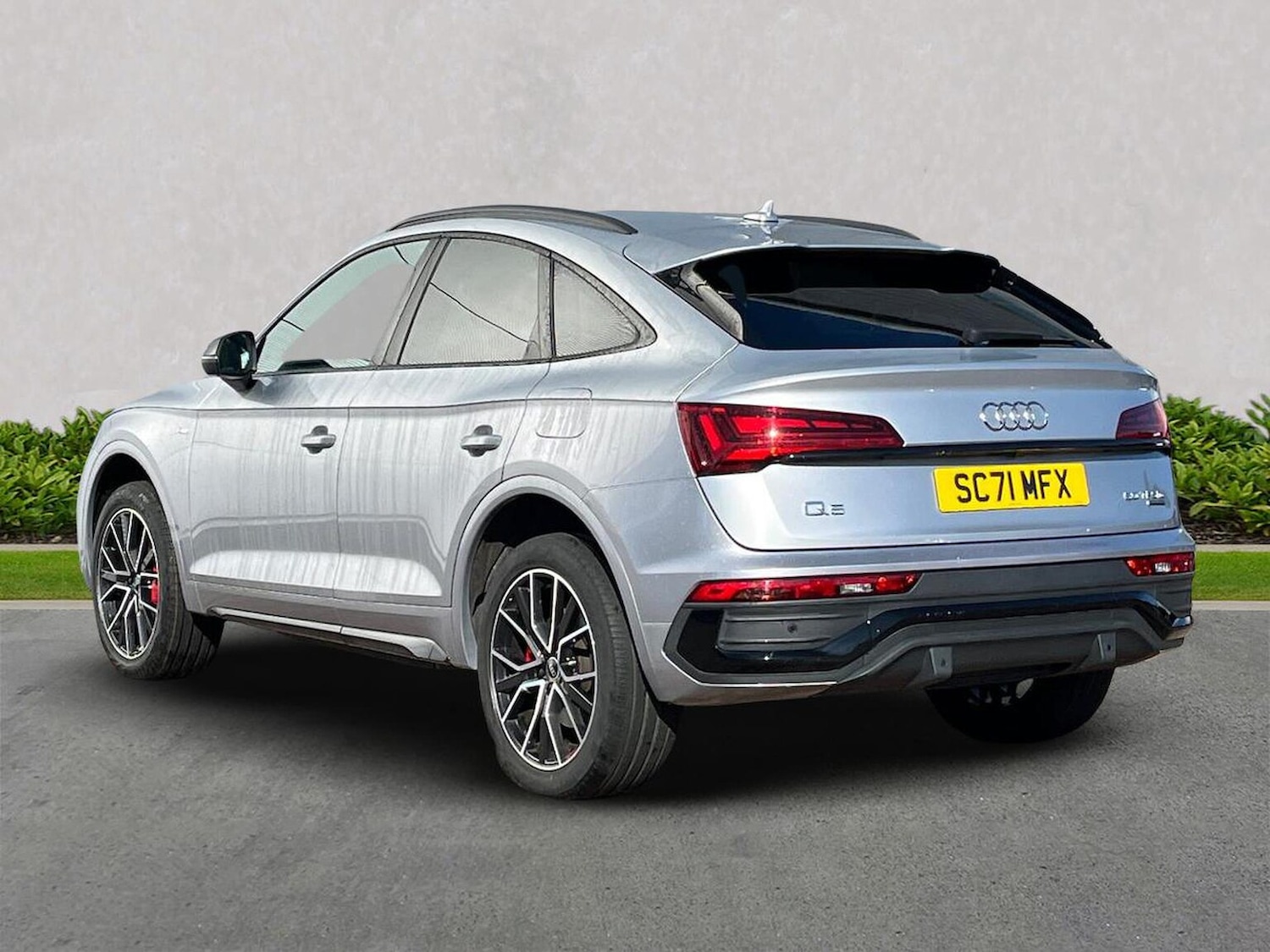 Used Audi Q5 2021 for sale - 76101384: Photo 2