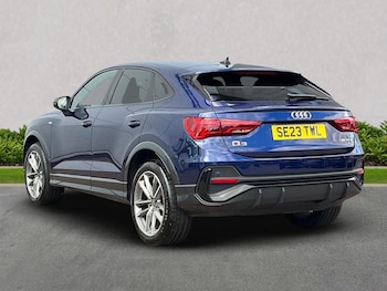 Used Audi Q3 2023 for sale - 76040686: Photo 2