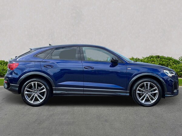 Used Audi Q3 2023 for sale - 76040686: Photo 3