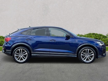 Used Audi Q3 2023 for sale - 76040686: Photo 3