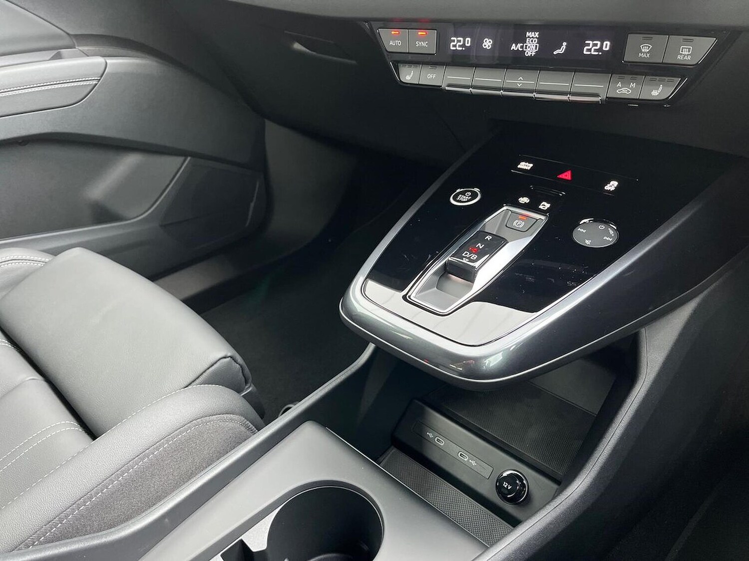 Used Audi Q4 e-tron 2025 for sale - 76477271: Photo 13