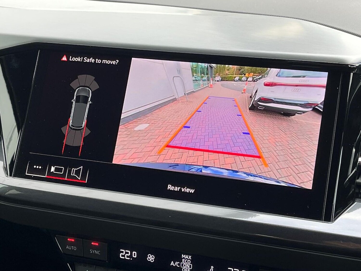 Used Audi Q4 e-tron 2025 for sale - 76477271: Photo 23