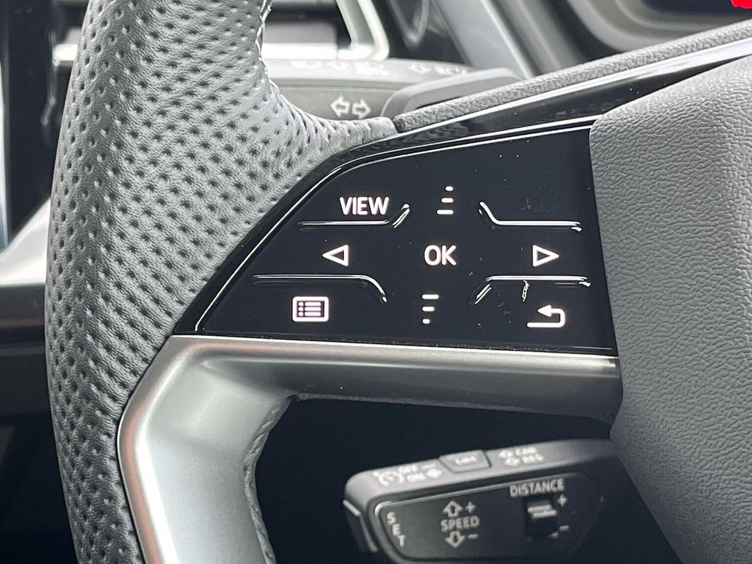 Used Audi Q4 e-tron 2025 for sale - 76477271: Photo 27