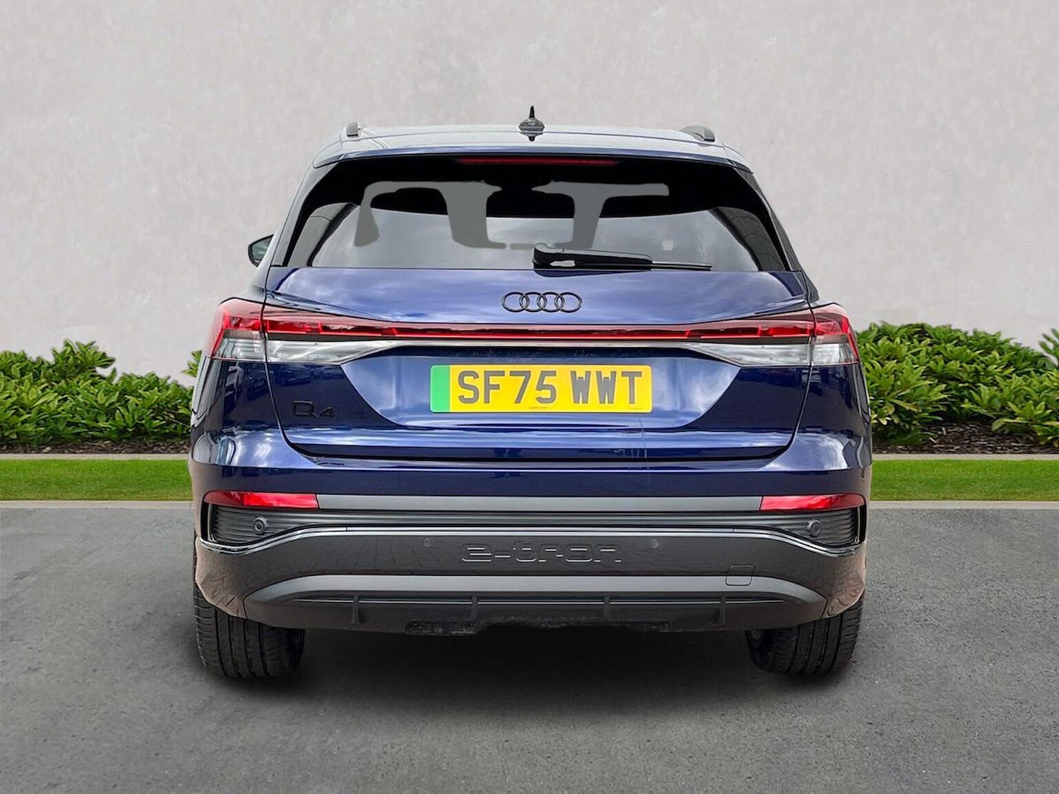 Used Audi Q4 e-tron 2025 for sale - 76477271: Photo 4