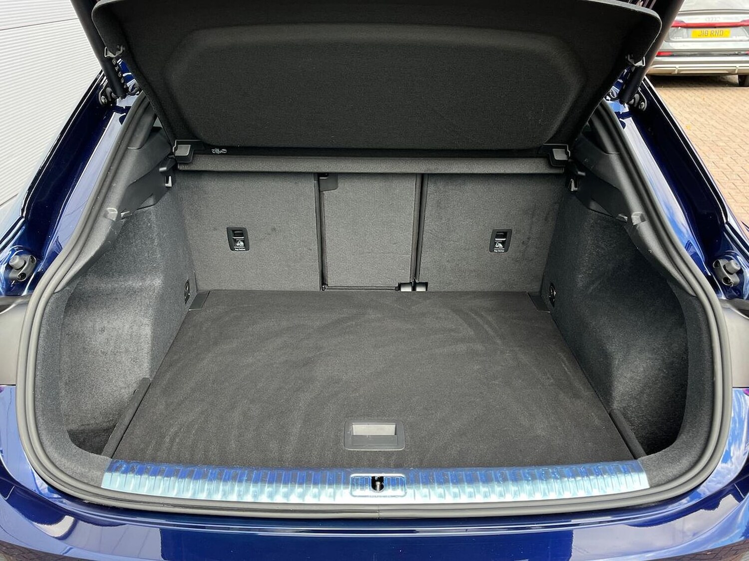 Used Audi Q3 2023 for sale - 76577251: Photo 17