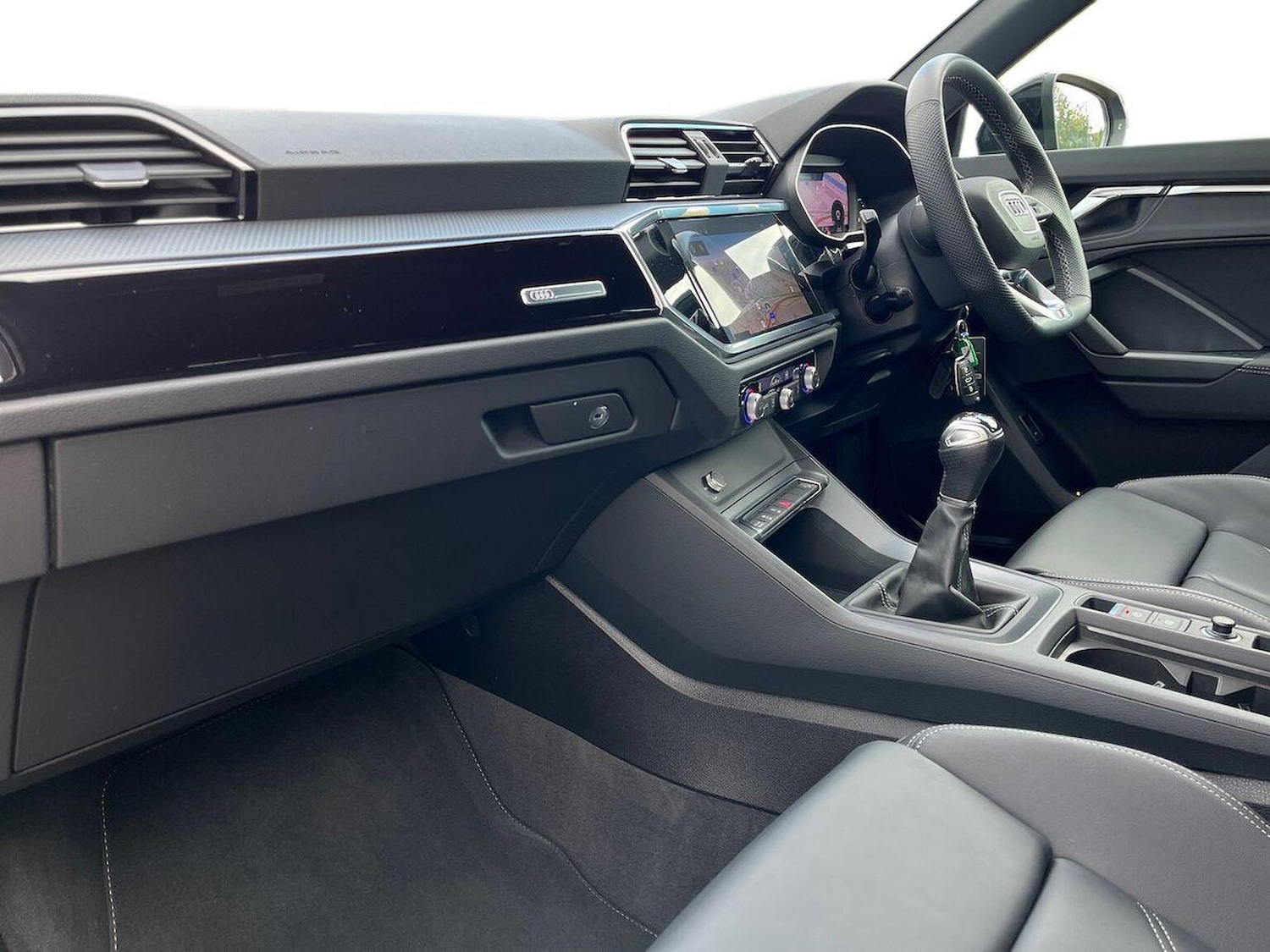 Used Audi Q3 2023 for sale - 76577251: Photo 7