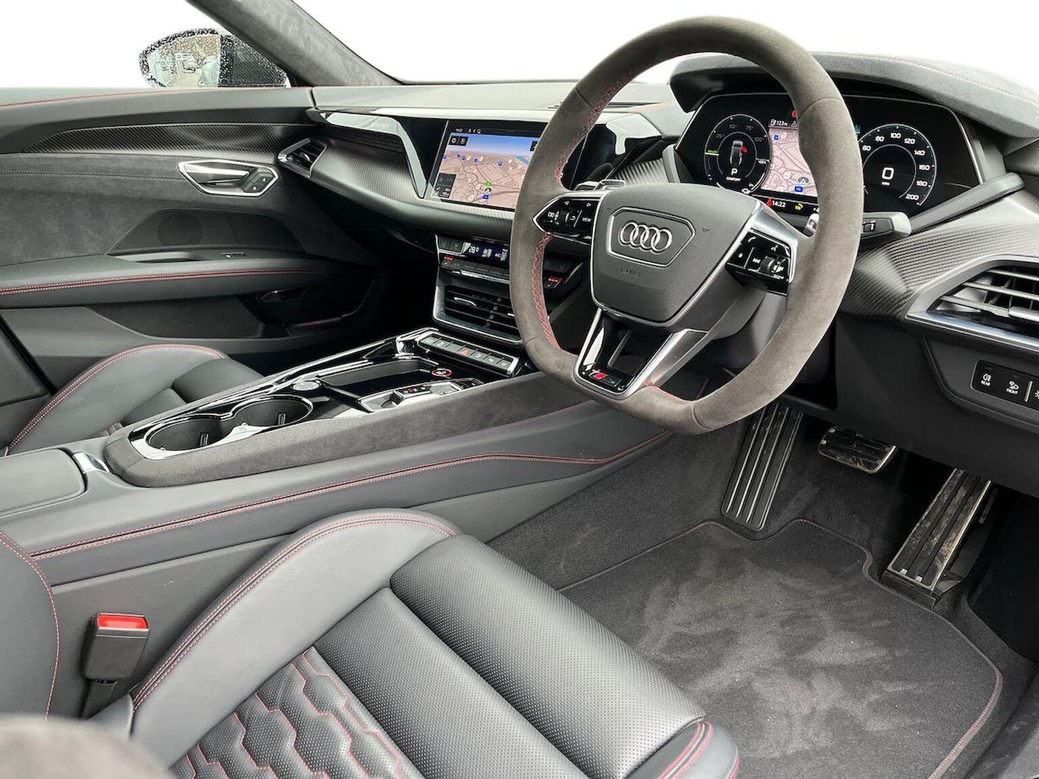 Used Audi RS e-tron GT 2023 for sale - 77688000: Photo 15