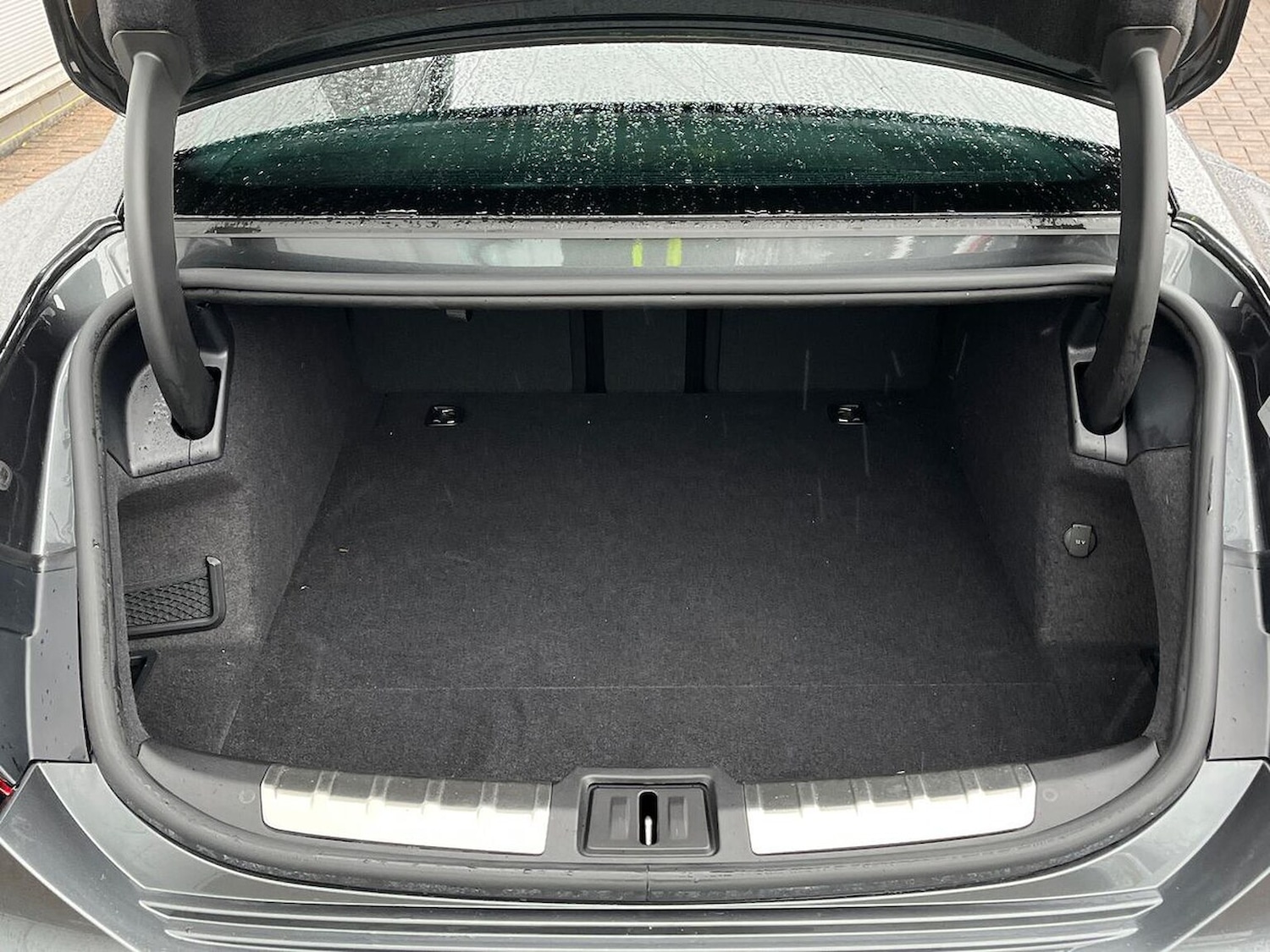 Used Audi RS e-tron GT 2023 for sale - 77688000: Photo 17