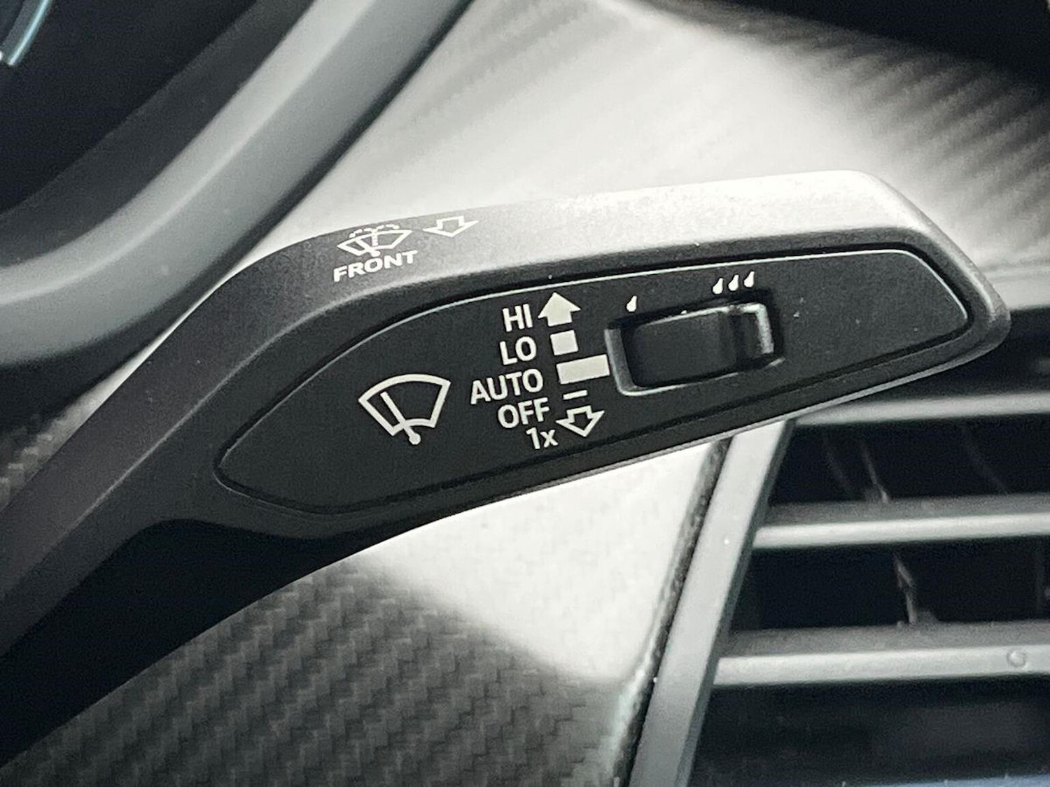 Used Audi RS e-tron GT 2023 for sale - 77688000: Photo 29