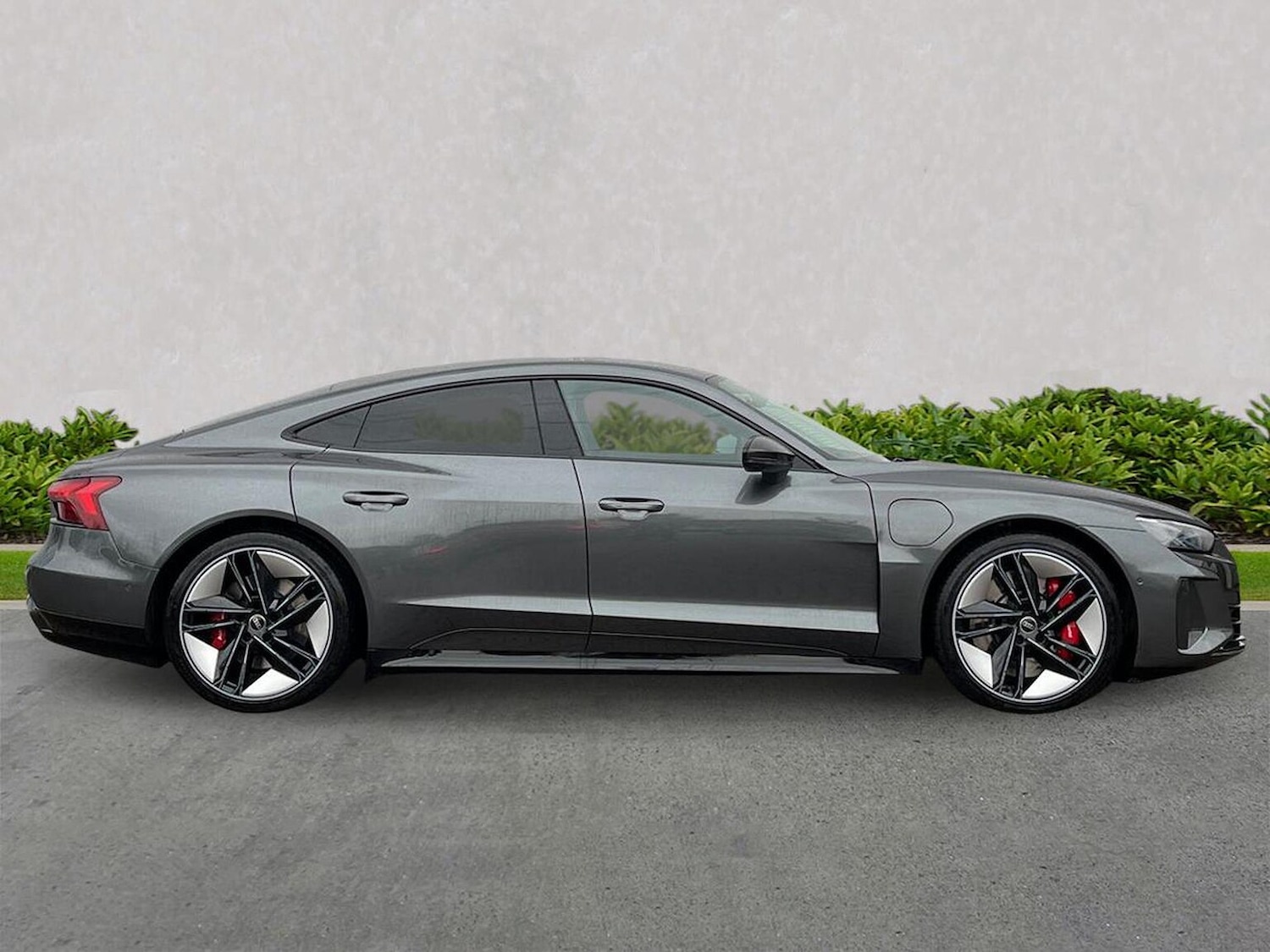 Used Audi RS e-tron GT 2023 for sale - 77688000: Photo 3