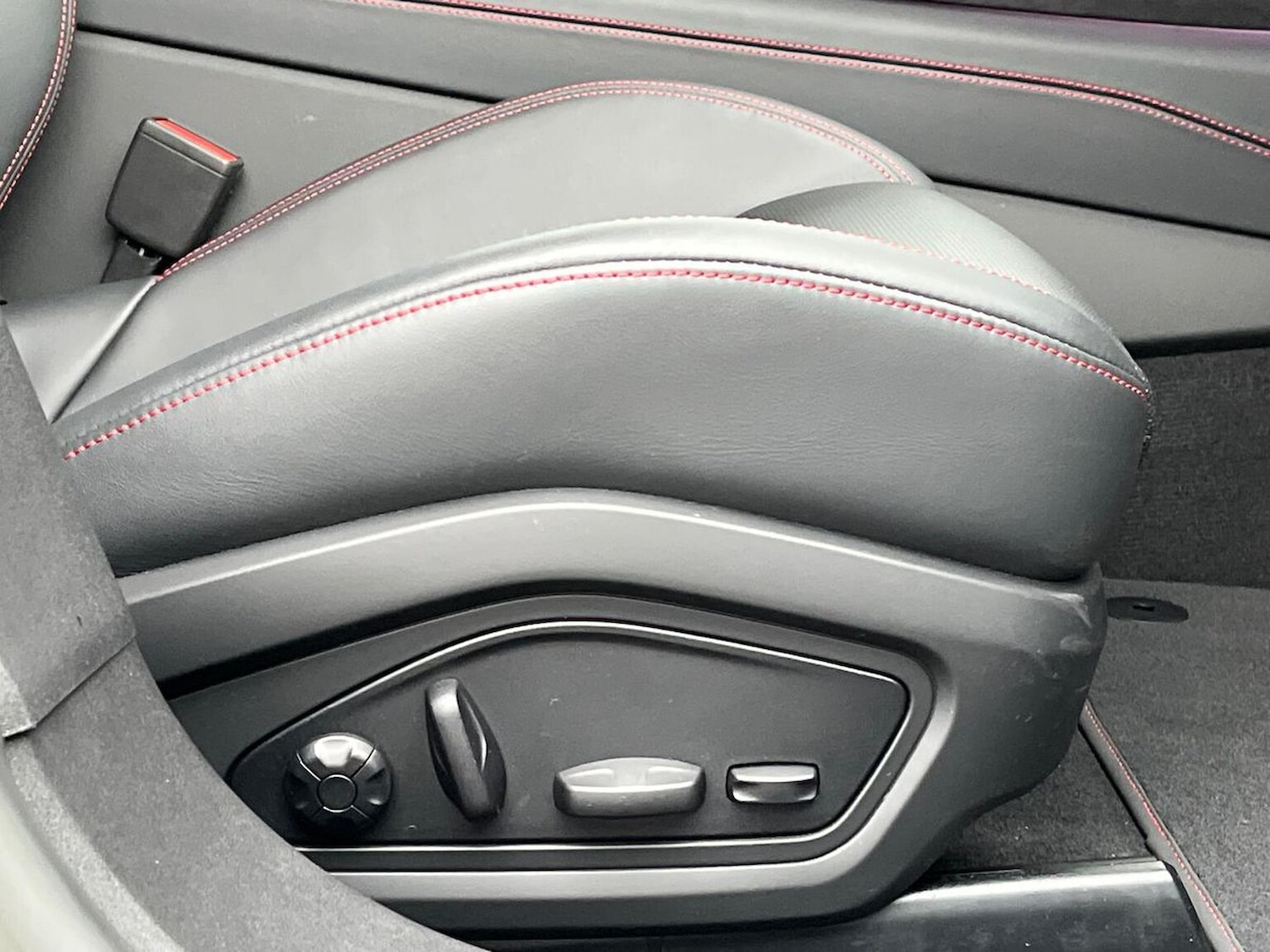 Used Audi RS e-tron GT 2023 for sale - 77688000: Photo 30