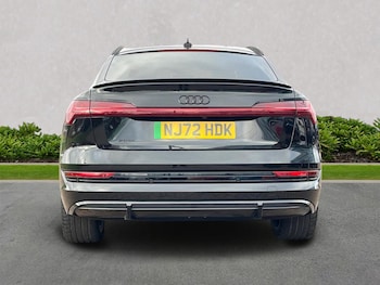 Used Audi e-tron 2022 for sale - 77676318: Photo