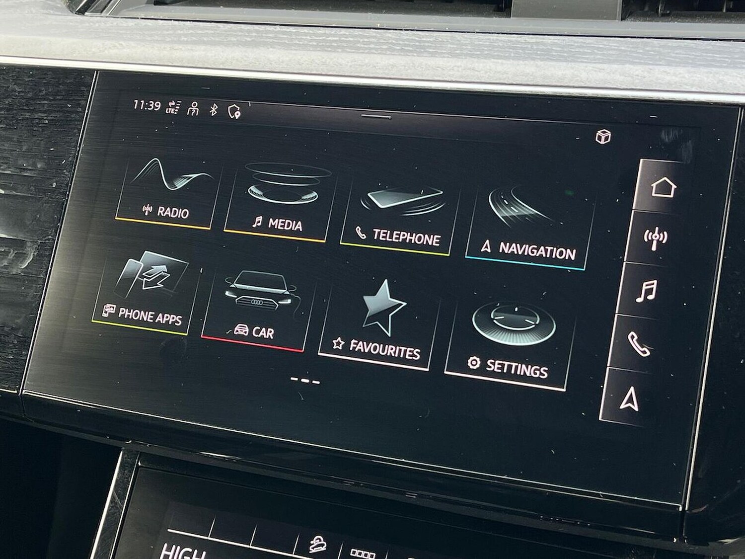 Used Audi e-tron 2022 for sale - 78106371: Photo 13