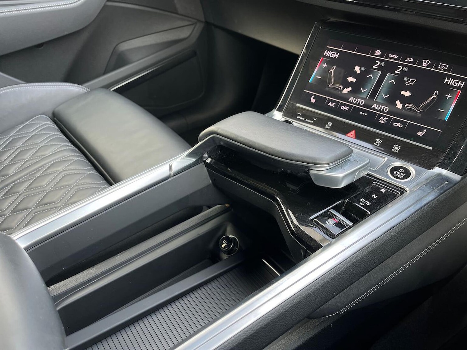 Used Audi e-tron 2022 for sale - 78106371: Photo 15