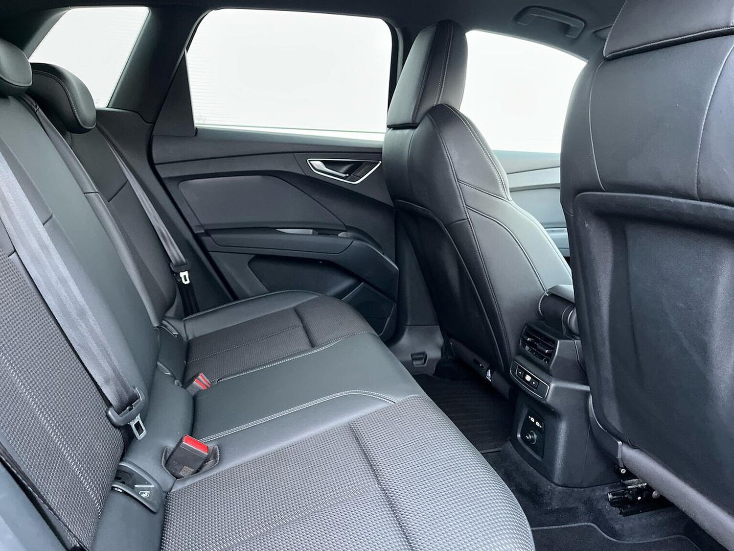 Used Audi Q4 e-tron 2021 for sale - 76541809: Photo 16