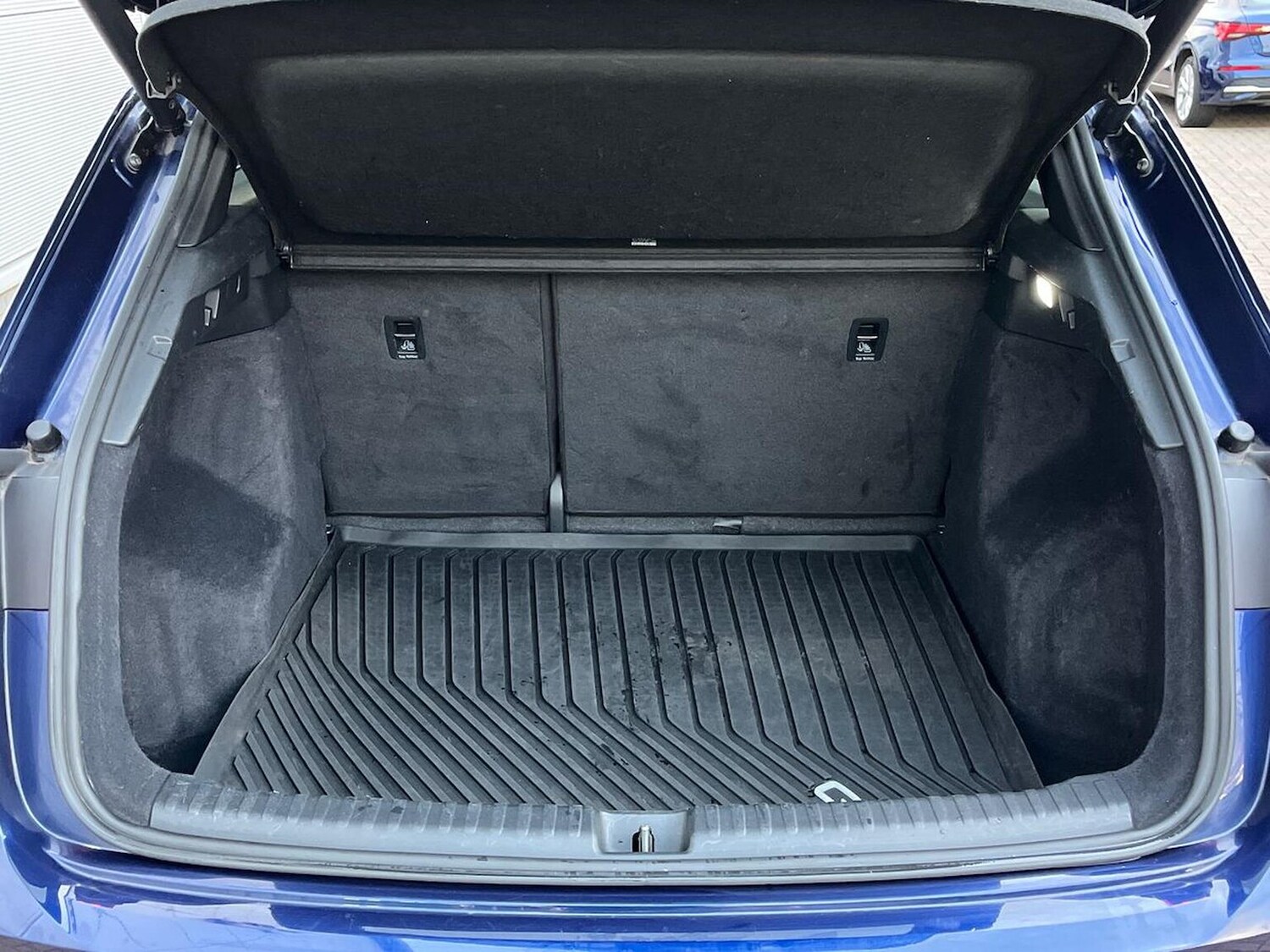 Used Audi Q4 e-tron 2021 for sale - 76541809: Photo 17