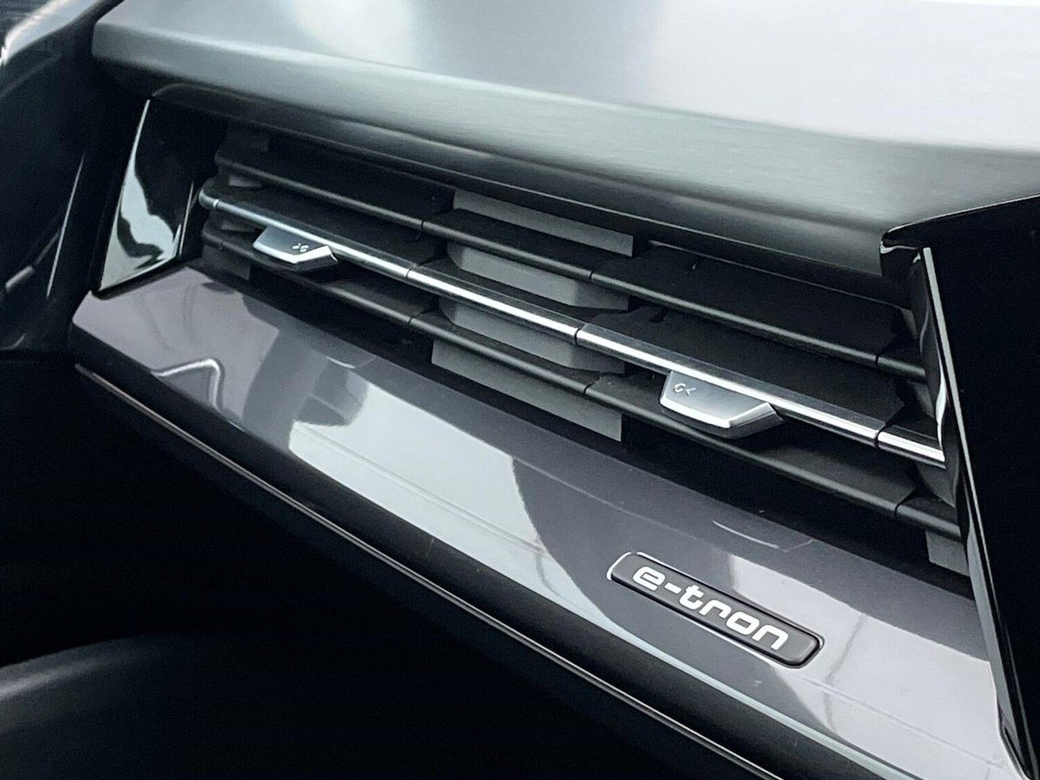 Used Audi Q4 e-tron 2021 for sale - 76541809: Photo 22