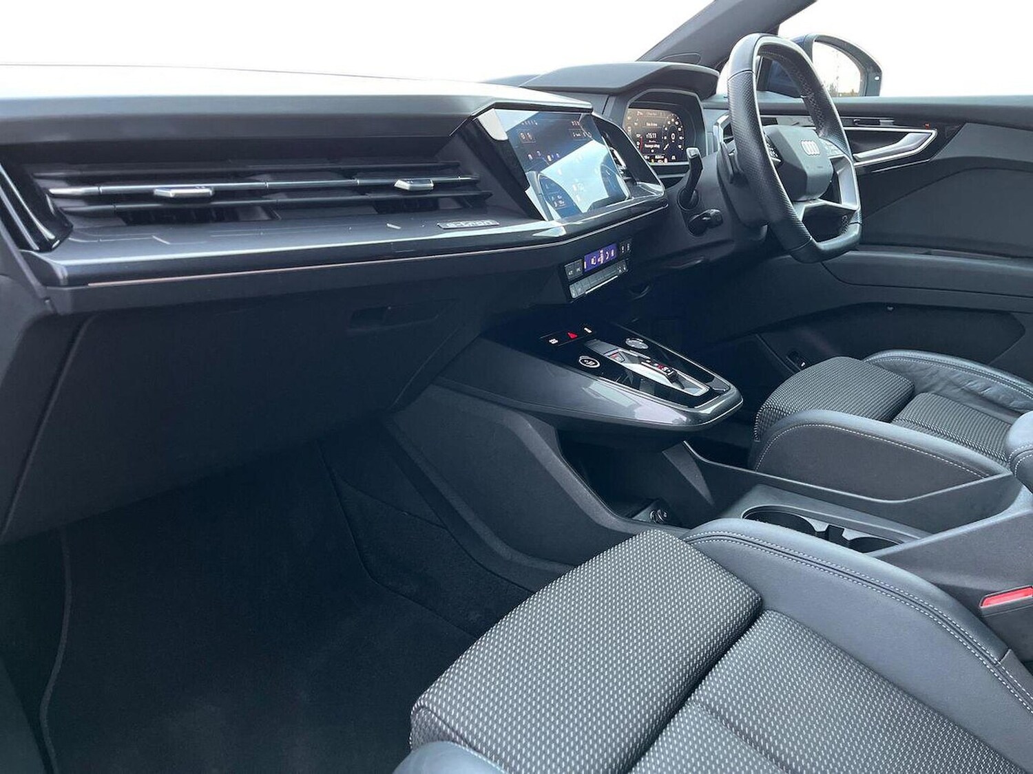 Used Audi Q4 e-tron 2021 for sale - 76541809: Photo 7