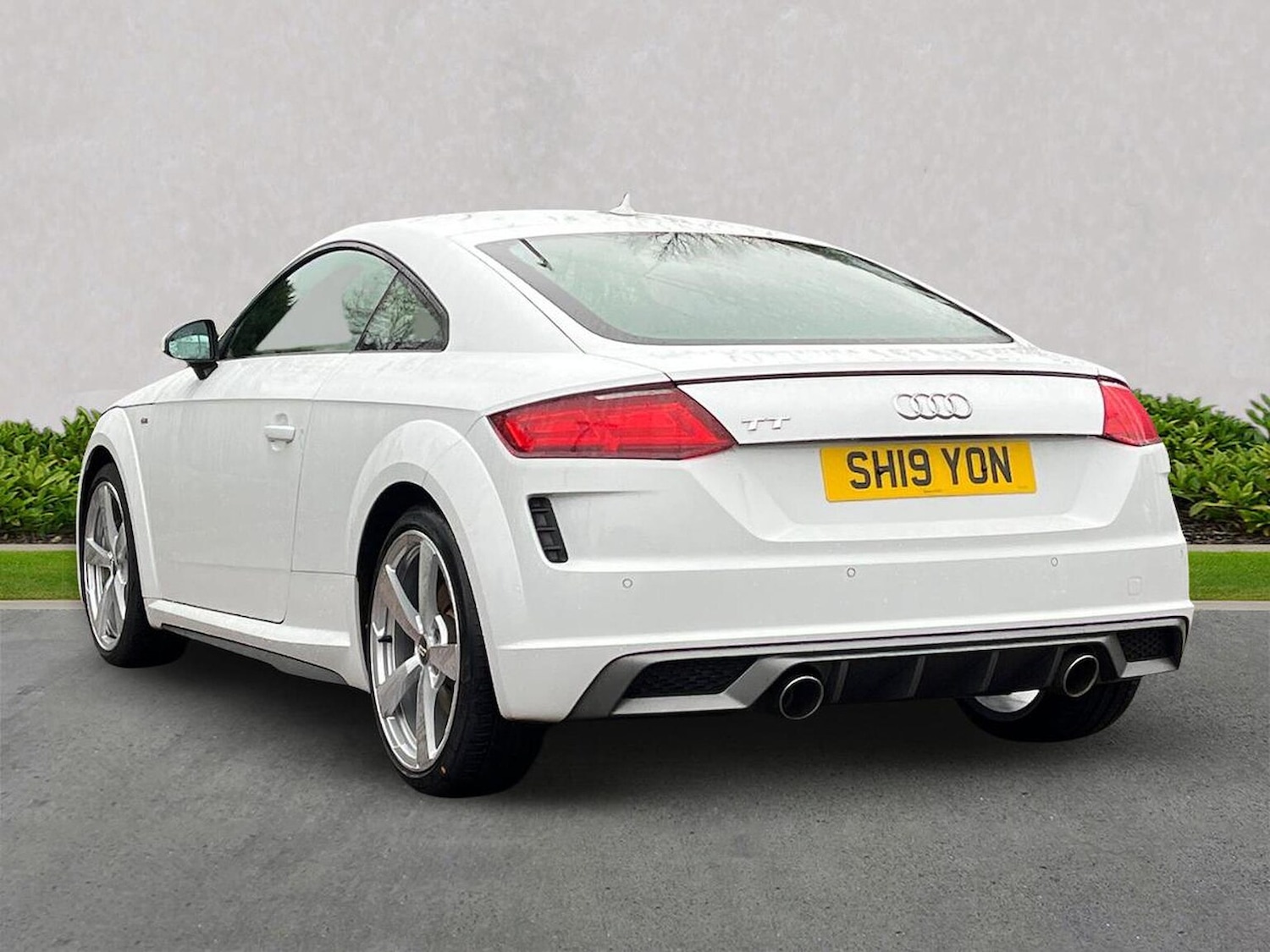 Used Audi TT 2019 for sale - 76853937: Photo 2