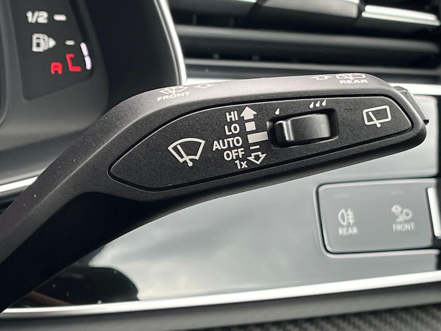 Used Audi RS Q8 2025 for sale - 76919009: Photo 29