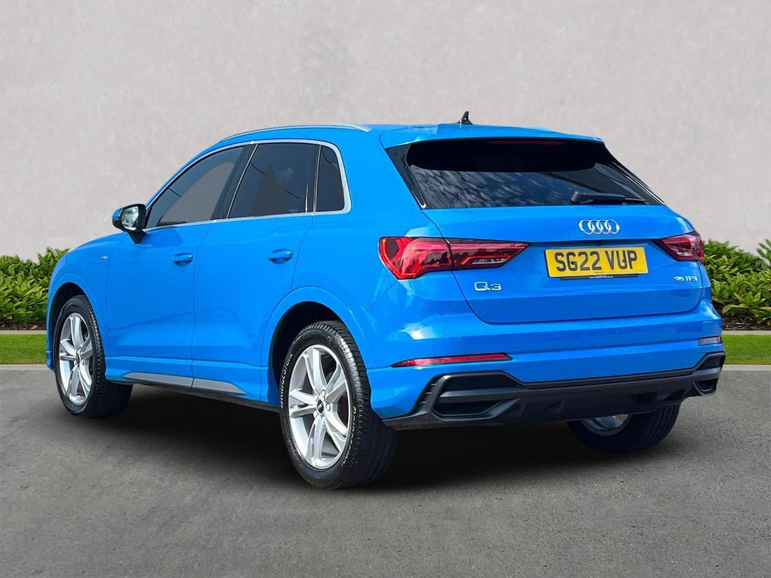 Used Audi Q3 2022 for sale - 76357881: Photo 2