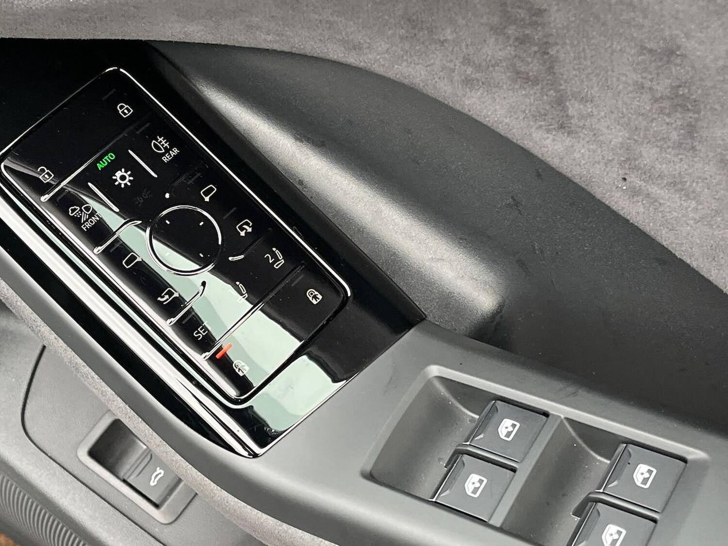 Used Audi Q6 e-tron 2025 for sale - 77489093: Photo 21