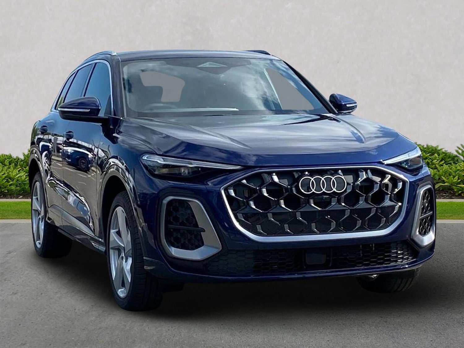 Used Audi Q5 2025 for sale - 76799343: Photo 1