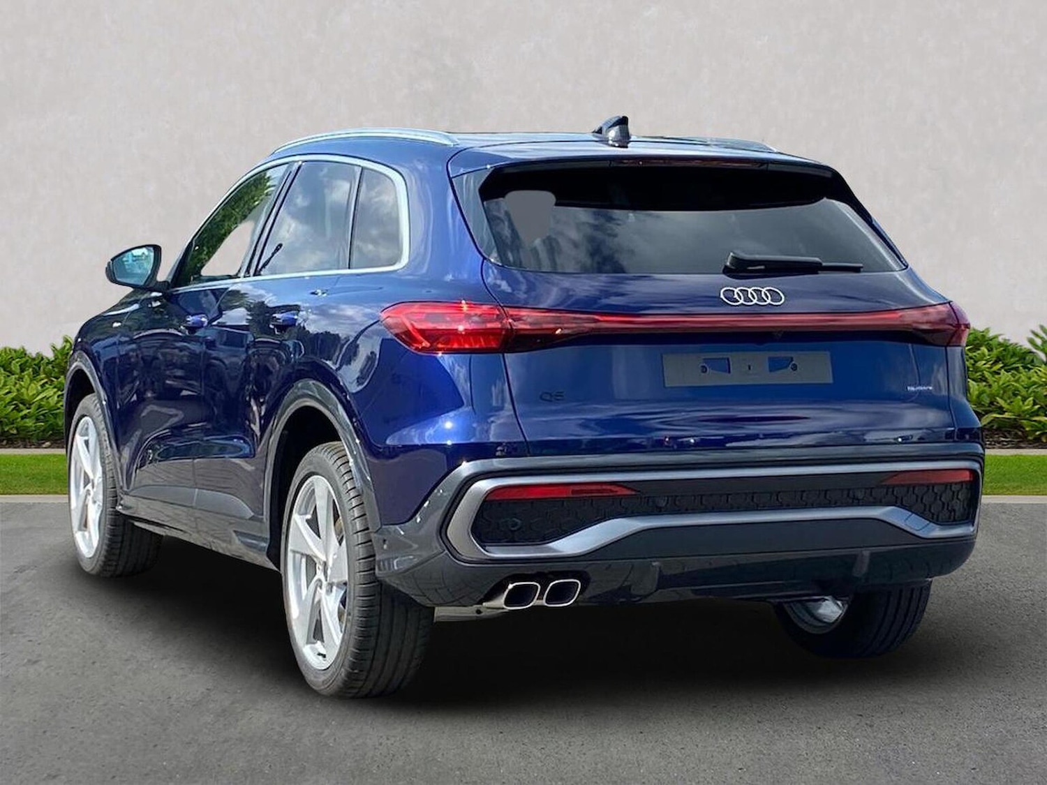 Used Audi Q5 2025 for sale - 76799343: Photo 2