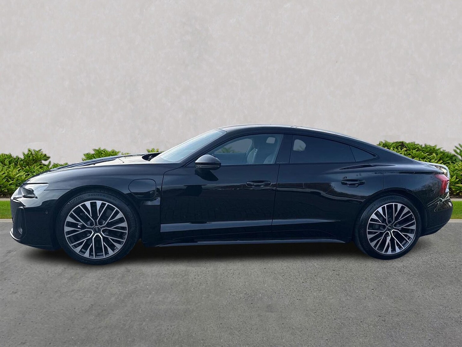 Used Audi e-tron GT 2025 for sale - 77962337: Photo 19