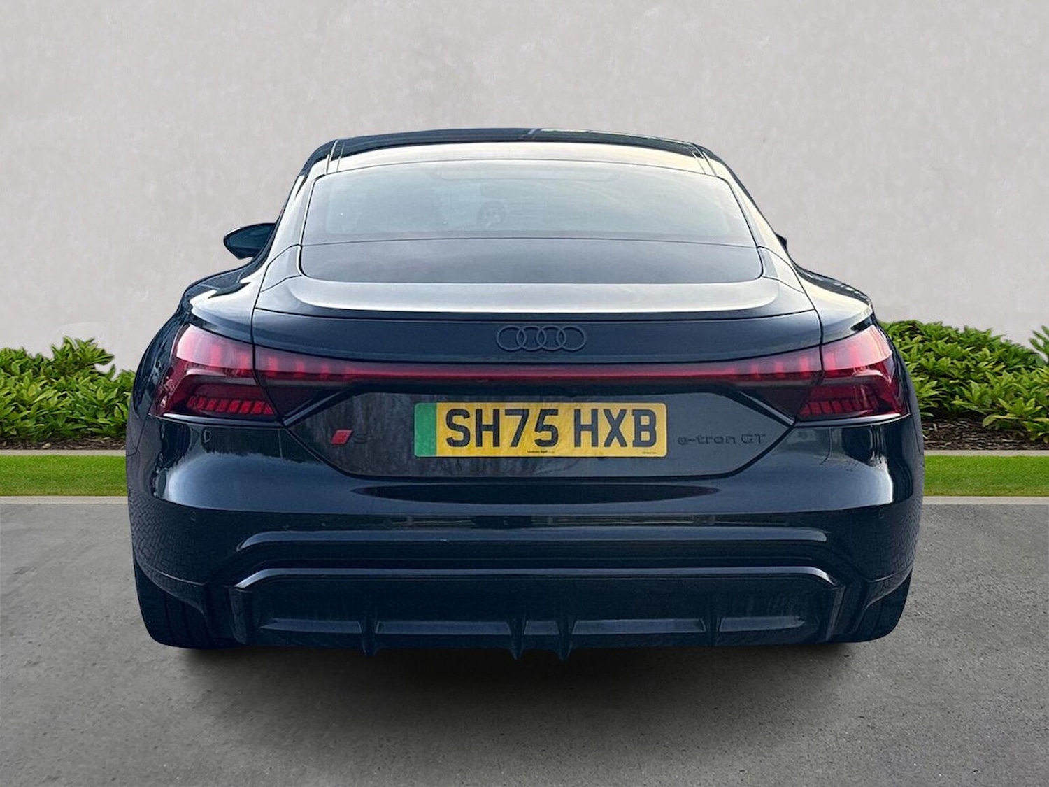 Used Audi e-tron GT 2025 for sale - 77962337: Photo 4