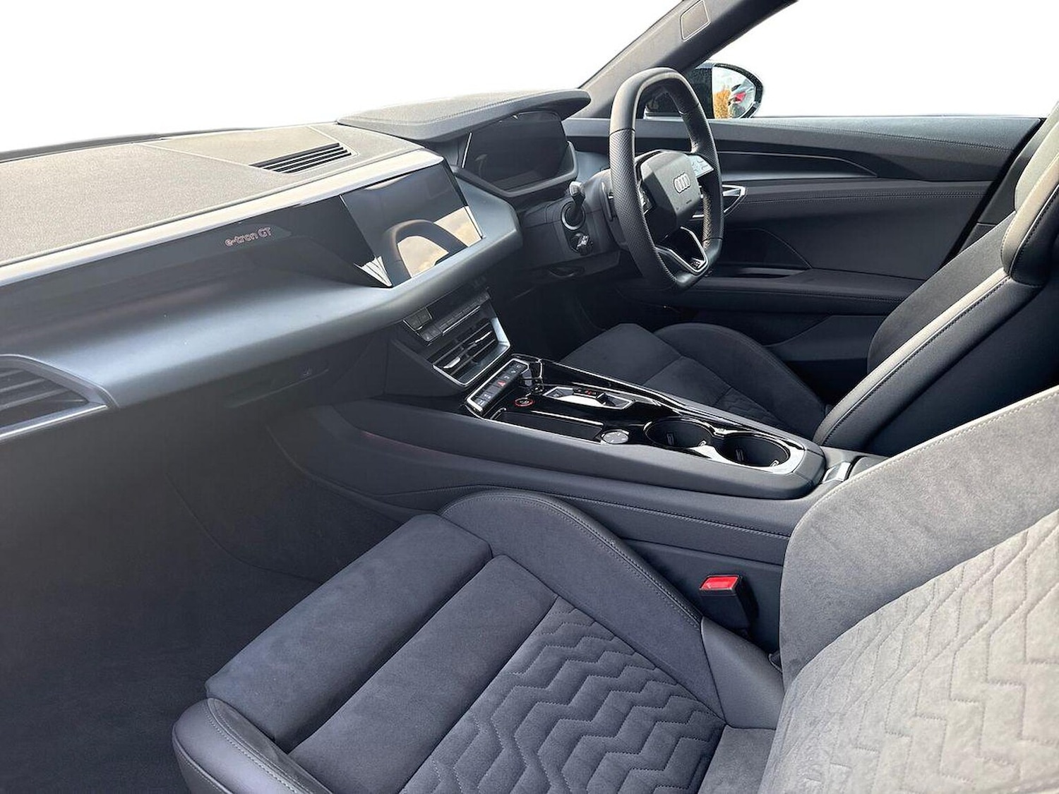 Used Audi e-tron GT 2025 for sale - 77962337: Photo 7