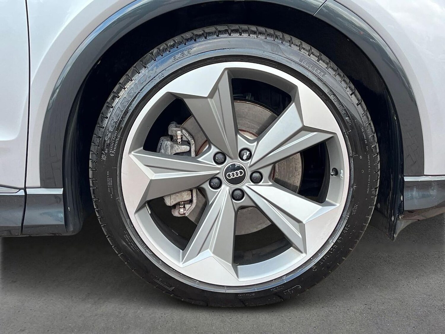 Used Audi Q4 e-tron 2023 for sale - 78193625: Photo 8