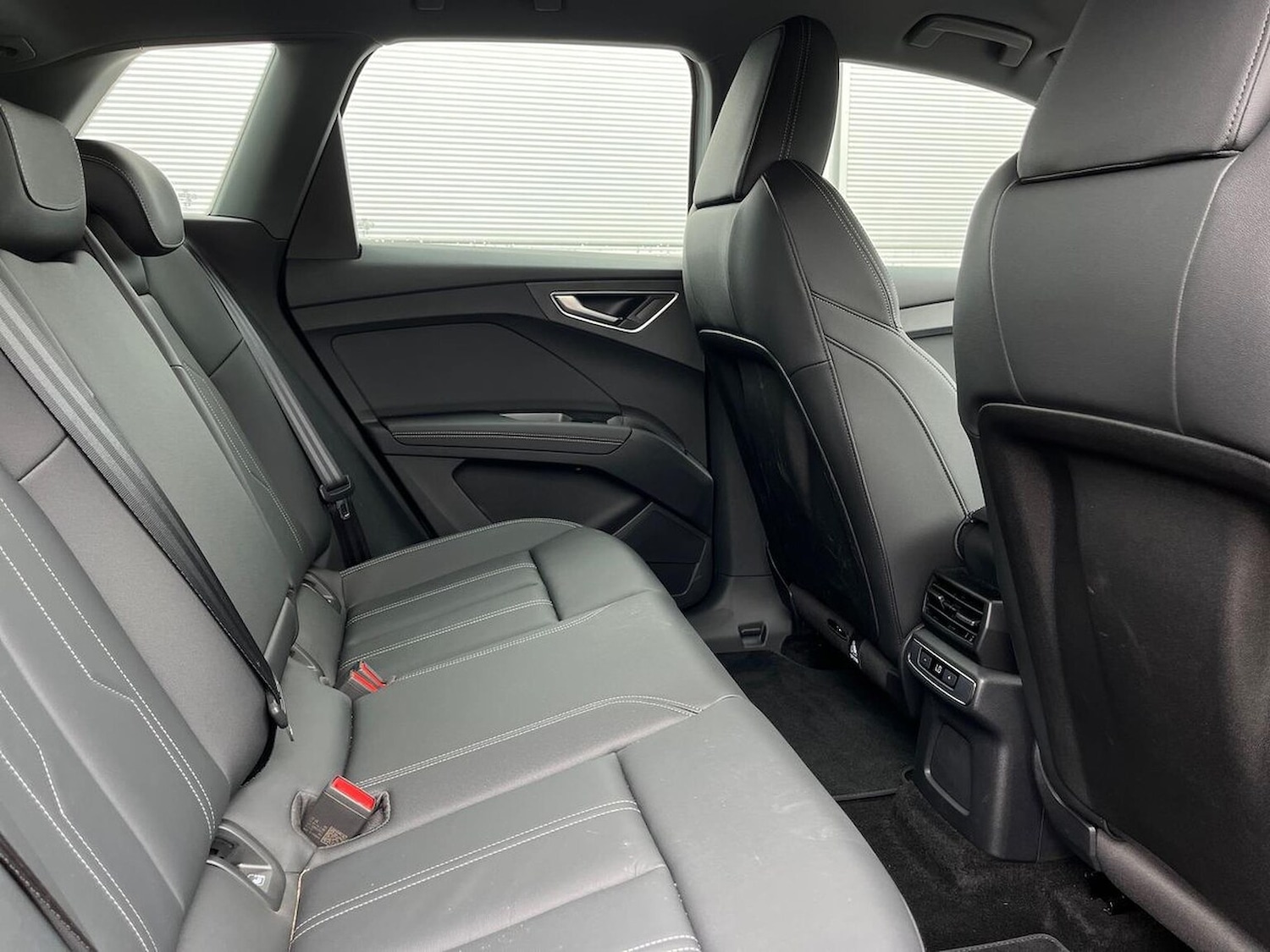Used Audi Q4 e-tron 2025 for sale - 76177617: Photo 16